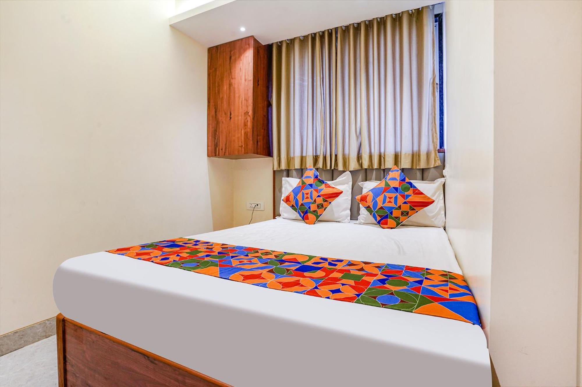 Fabexpress Utsav Residency - Nr Panvel Hotel Jamb Exterior photo